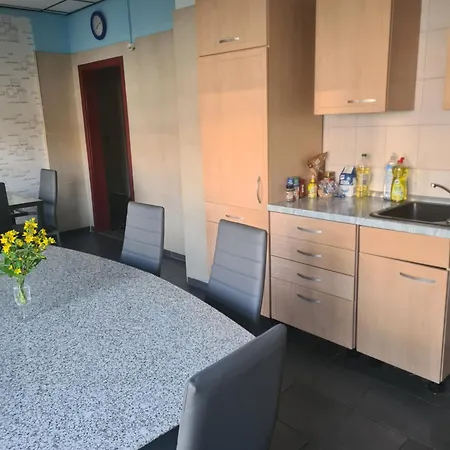 Auberge de jeunesse M&r *