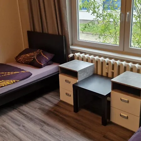 Hostel M&r