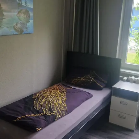 M&R Motel *