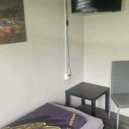 M&R Motel Hostel
